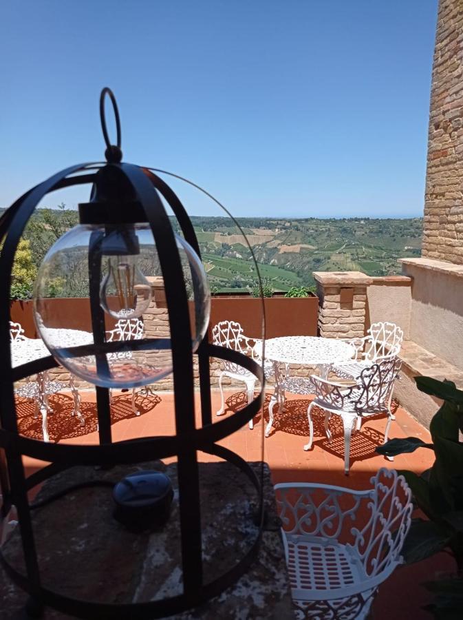 Hotel Oviv Dimora Del Borgo Аквавива-Пичена Экстерьер фото