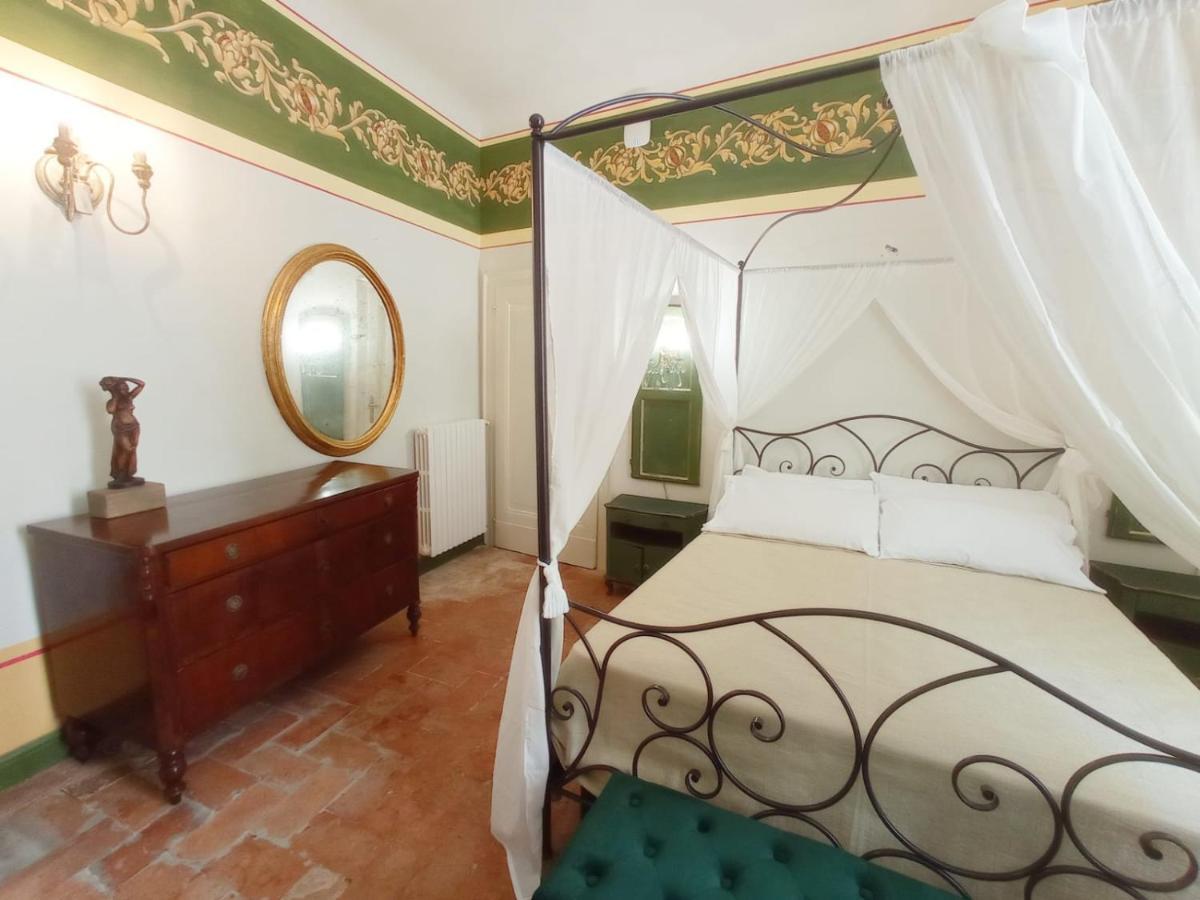Hotel Oviv Dimora Del Borgo Аквавива-Пичена Экстерьер фото