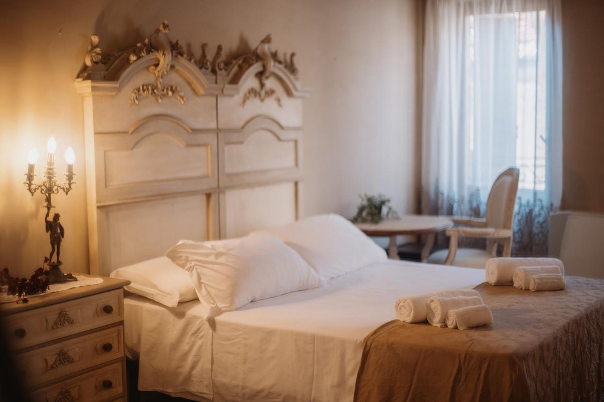 Hotel Oviv Dimora Del Borgo Аквавива-Пичена Экстерьер фото