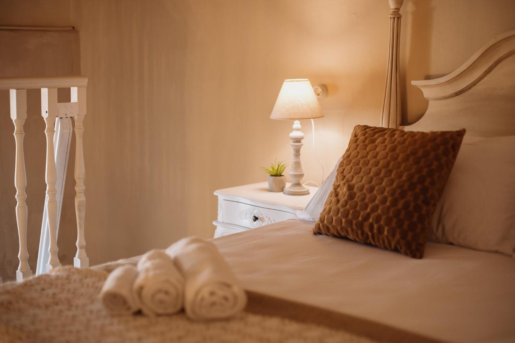 Hotel Oviv Dimora Del Borgo Аквавива-Пичена Экстерьер фото
