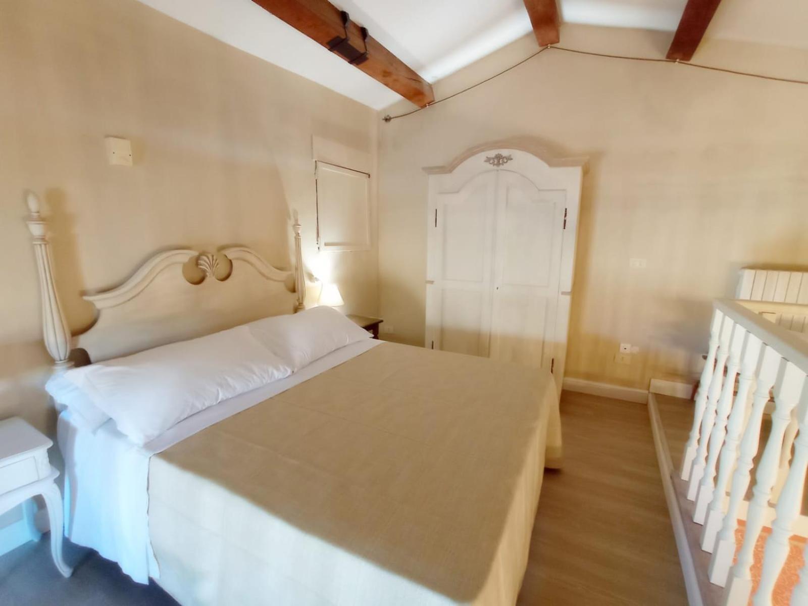Hotel Oviv Dimora Del Borgo Аквавива-Пичена Экстерьер фото