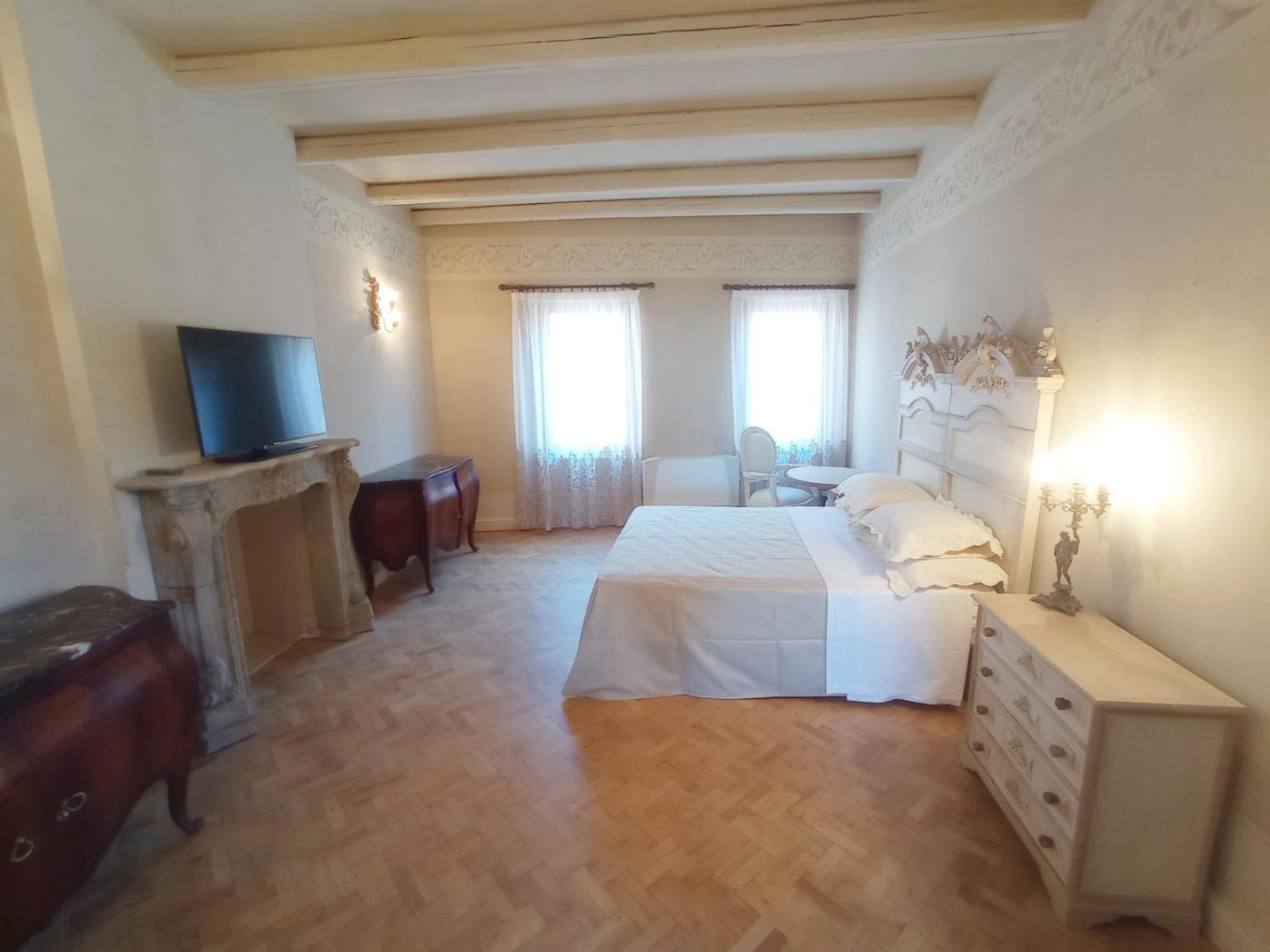 Hotel Oviv Dimora Del Borgo Аквавива-Пичена Экстерьер фото