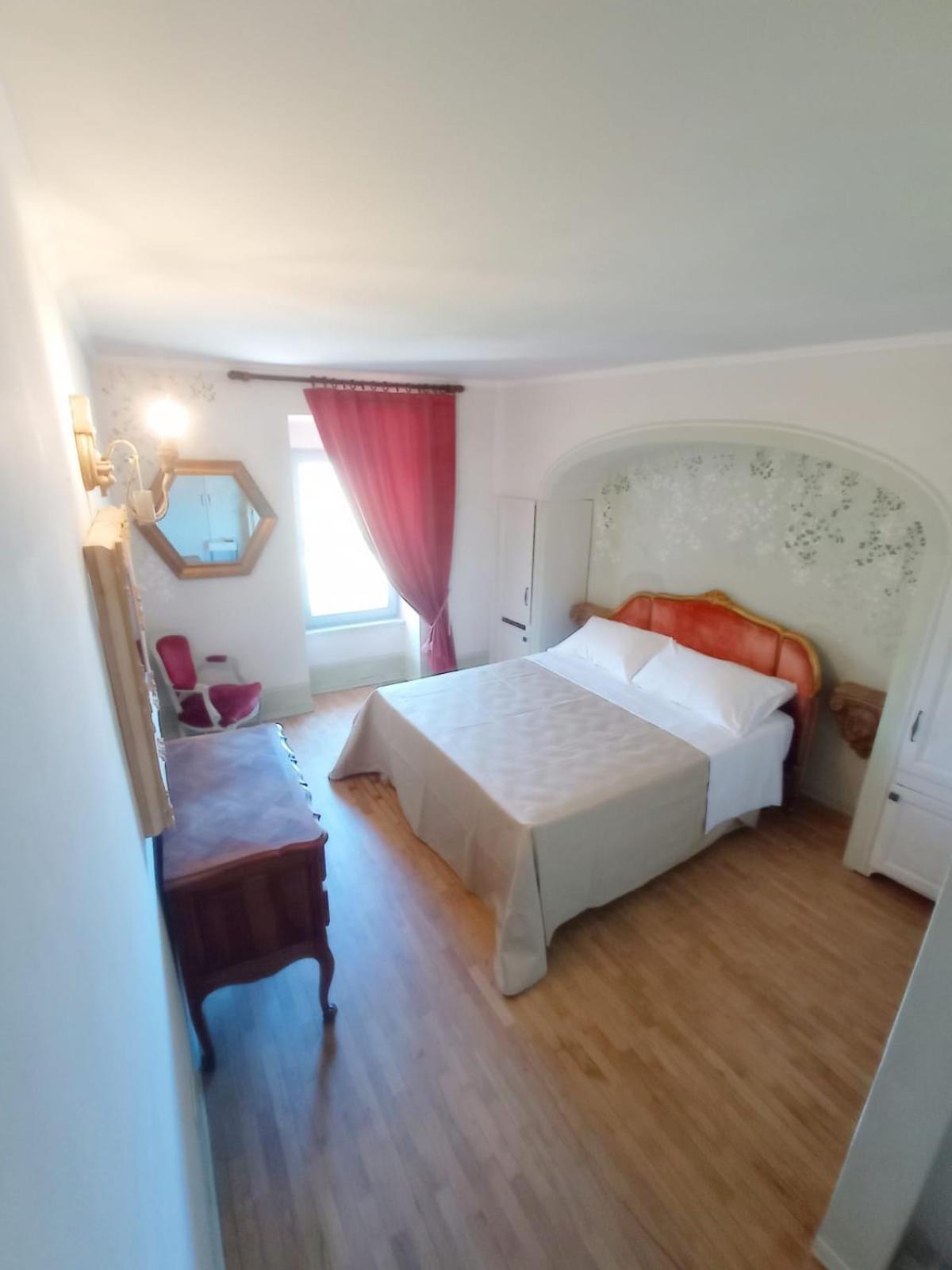 Hotel Oviv Dimora Del Borgo Аквавива-Пичена Экстерьер фото