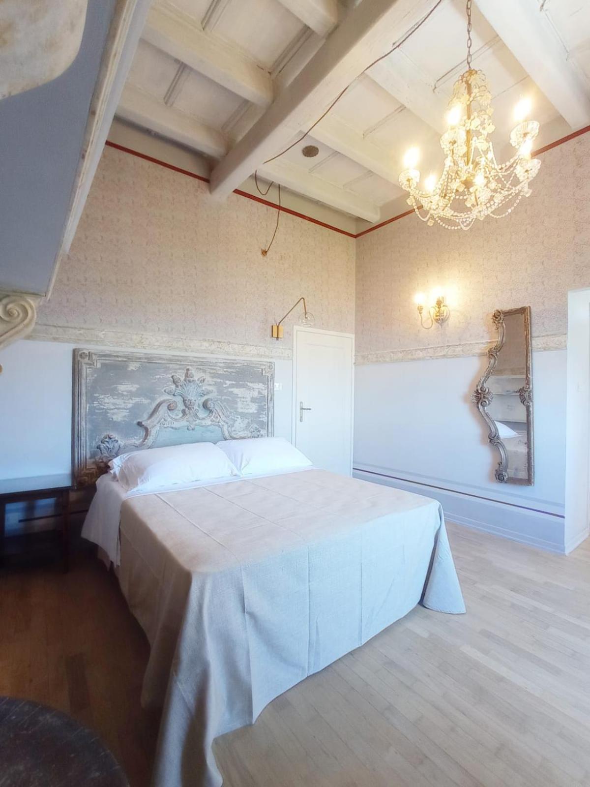 Hotel Oviv Dimora Del Borgo Аквавива-Пичена Экстерьер фото